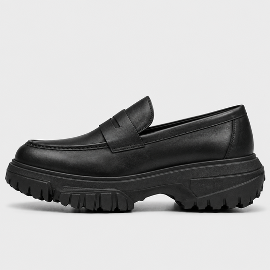 Pienza by Amari, Black, side view